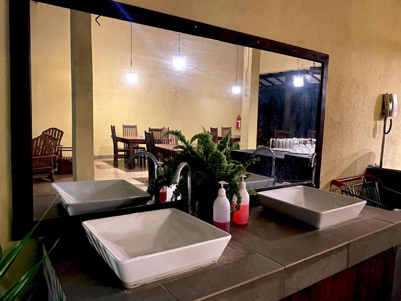 Athyantha Resort アヌラーダプラ エクステリア 写真